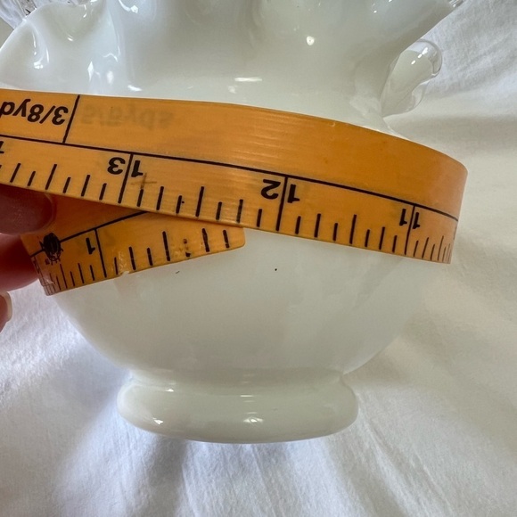 Vintage 1940s Fenton Milk Glass Ruffled Edged 4” Vase - Picture 8 of 8